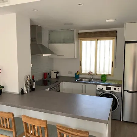 Apartment Frente Al Mar, Recien Renovado, 1 Hab 1 Bano